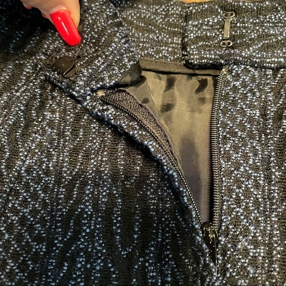 Vintage Doncaster Blue and Black Raised Pattern Blazer and Skirt Set  Sz.4P - Picture 16 of 16